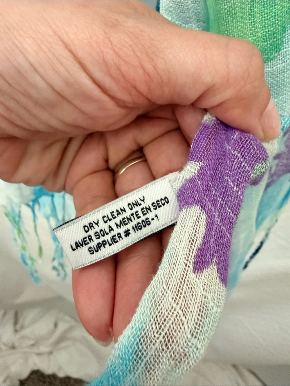 Lightweight Floral Print Scarf in Blue & Purple